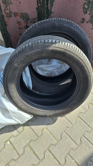 Продавам летни гуми Continemtal 225/55/ 17