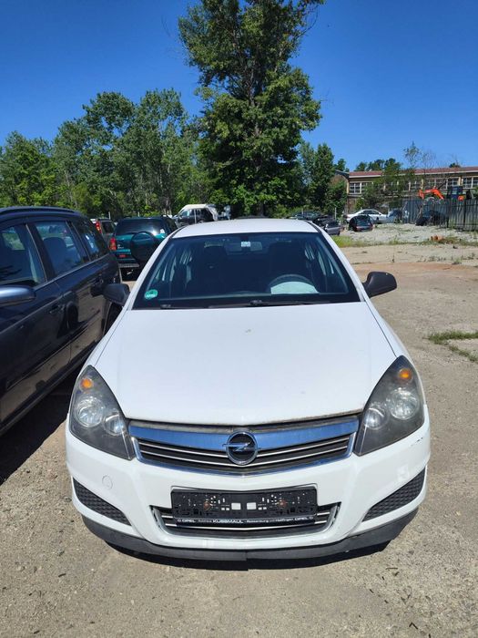 Opel astra H / Опел Астра на части - 1.7 дизел 81кв 110кс