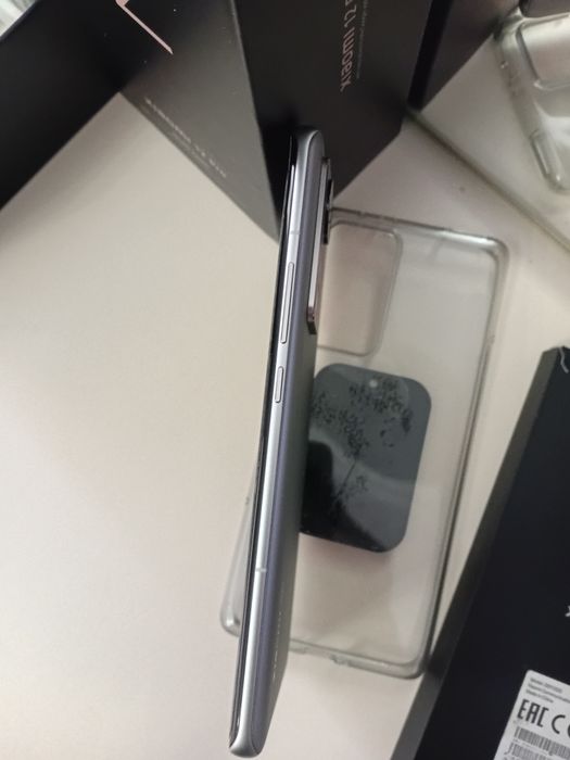 Продам Xiaomi 12 Pro 5G 16/256gb.