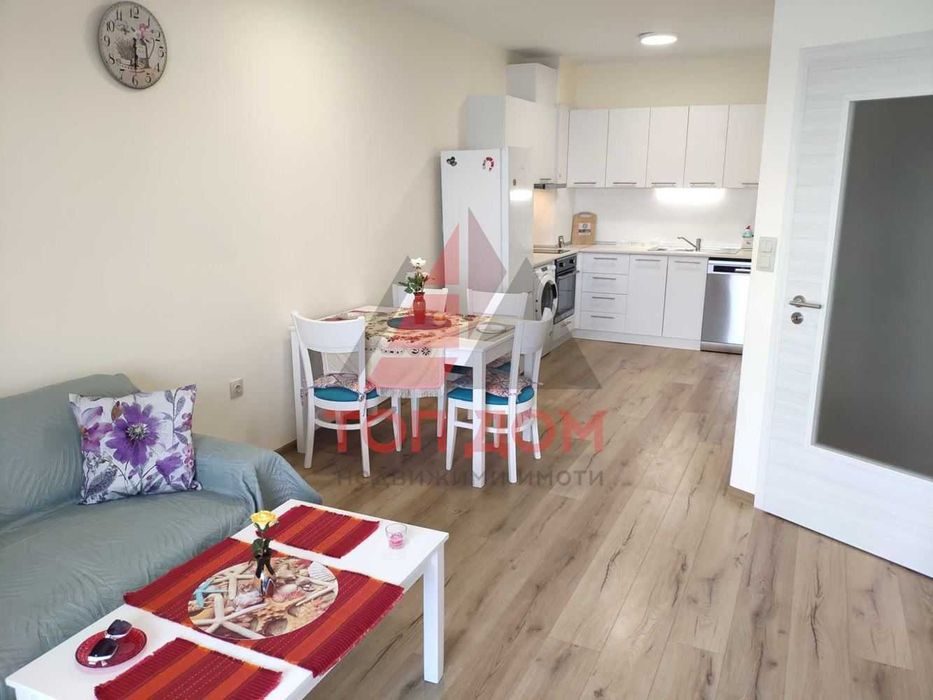 Дава се под наем Тристаен апартамент в Варна, Аспарухово - 113 кв.м за 930 € - Снимка #2