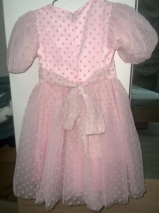 Нарядное платье на 116-122