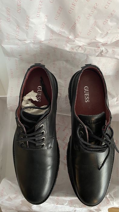 Pantofi Guess piele neagra marimea 41