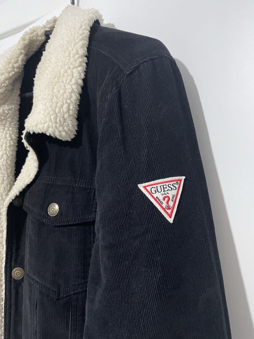 Есенно/зимно яке Guess