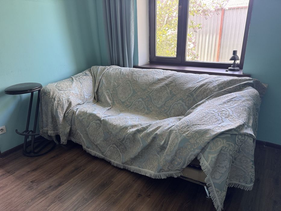 Отдам диван бесплатно