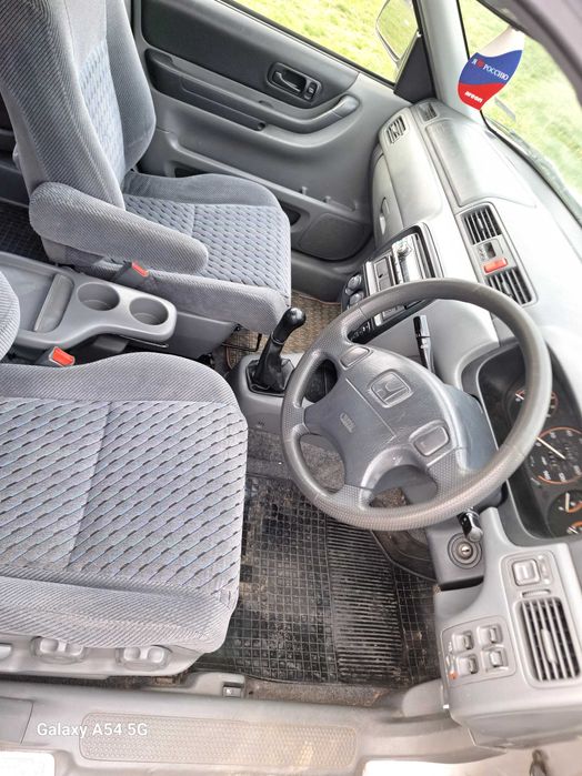 Хонда CRV 1 2,0  147 ръчка ,коня на части