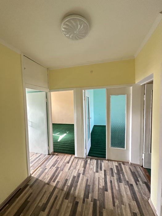 Srochna Mikrarayonda 2 xonalik 4-etaj uy ijaraga beriladi.