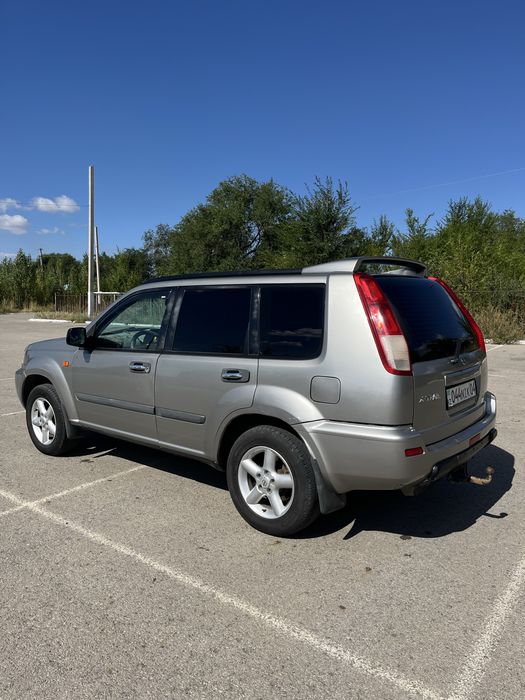 Продам Nissan X-trail 2002года