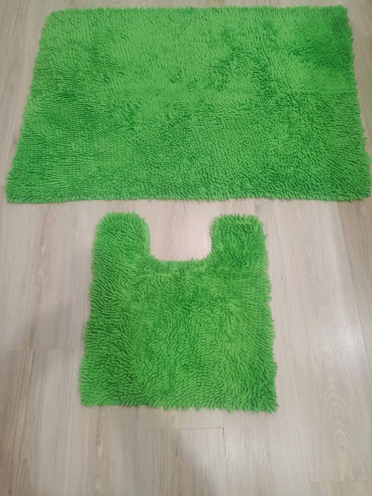 Коврики для ванной и туалета