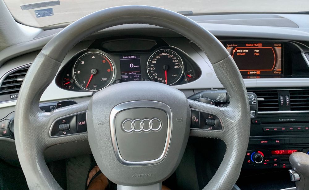 Ауди А4 3.0 quatro