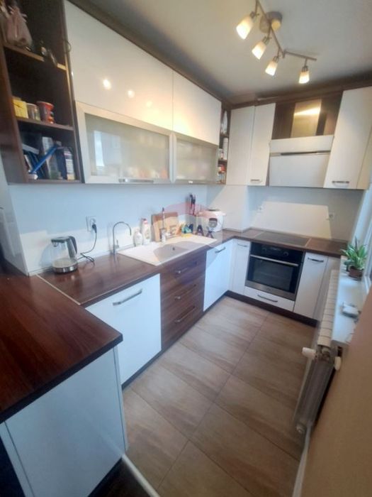 Продава се Тристаен апартамент в Варна, Кайсиева градина - 92 кв.м за 1685 €/кв.м - Снимка #11