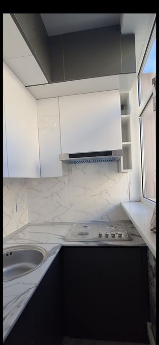 Кухонный гарнитур для 6-ти метровой веранды