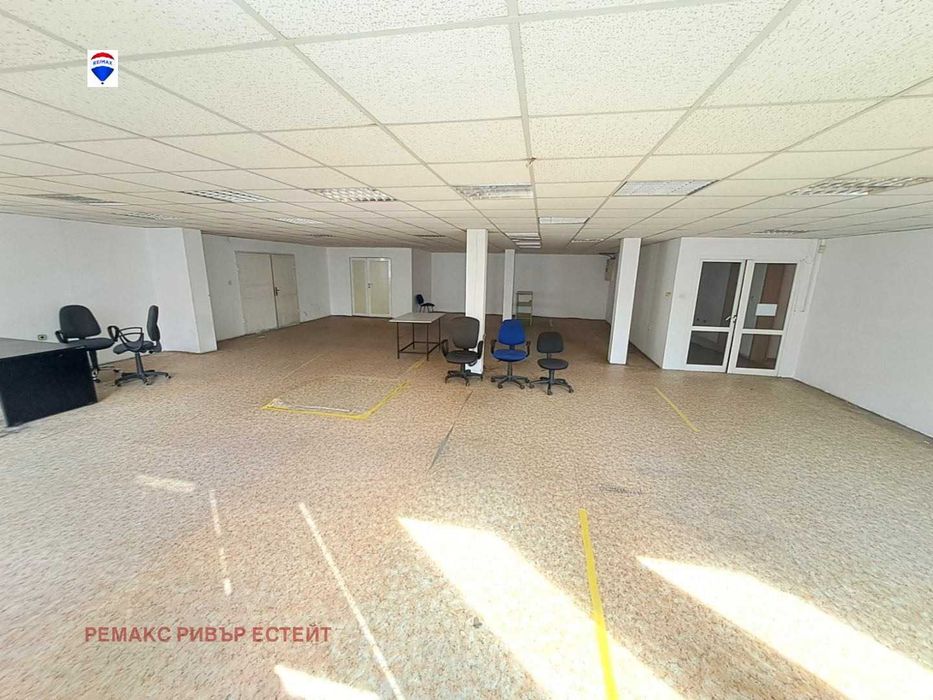 Продава се Промишлена сграда в Русе, Родина 1 - 4000 кв.м за 228 €/кв.м - Снимка #10