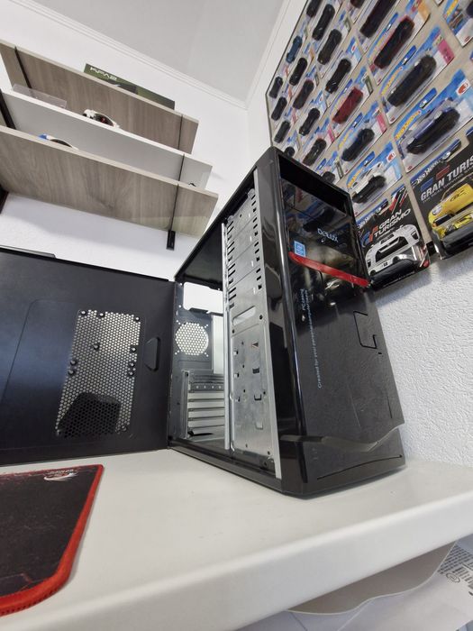 Carcasa Delux Retro , Atx + Cadou