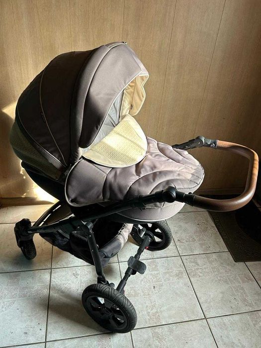 Продам детскую коляску Mimi