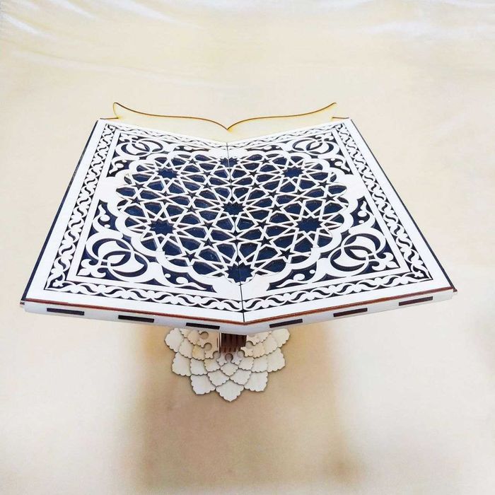 Yog'ochdan yasalgan sharqona lavh