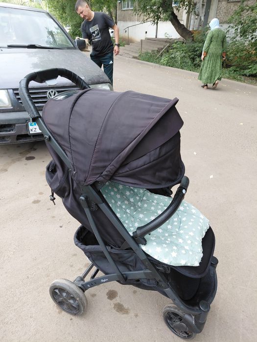 Коляска прогулочная