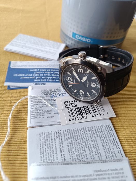 Часовник Casio MTF-E001