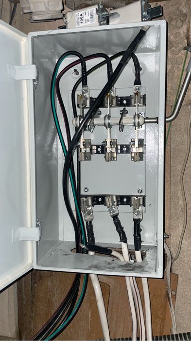 Электрик на вьезд