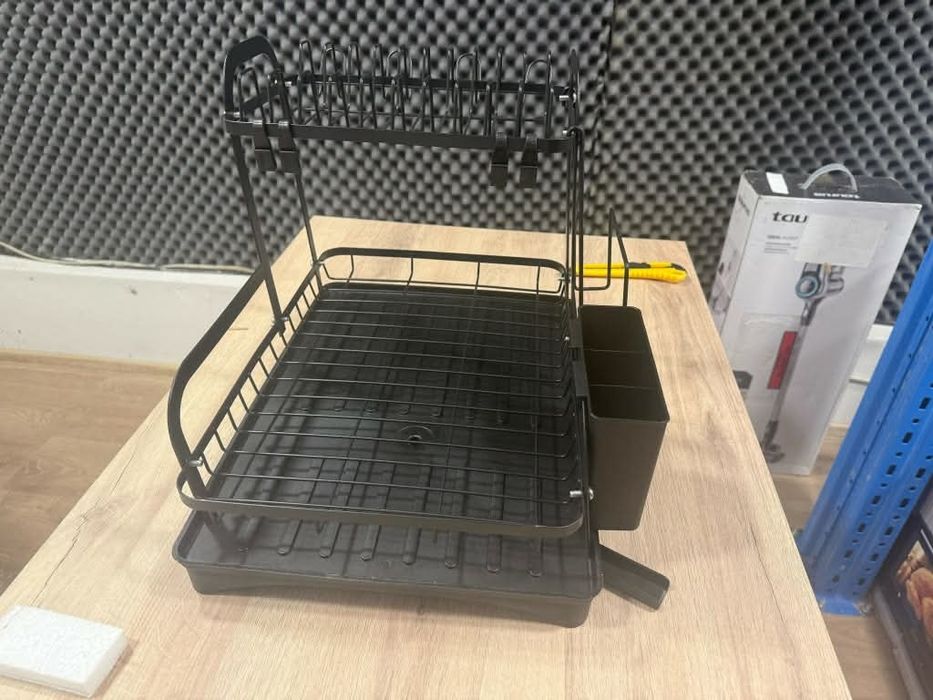 Неръждаем сушилник за съдове с оттичане на водата