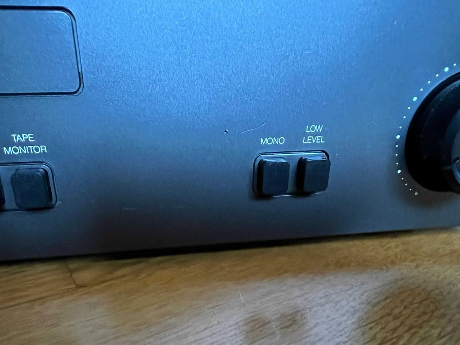 Усилвател NAD 3020 e