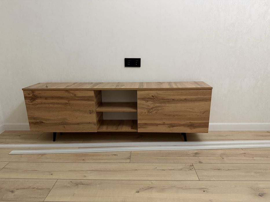 Продается ТВ-тумба новая!!