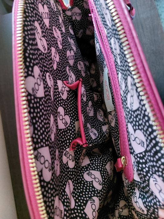 Продавам дамска чанта