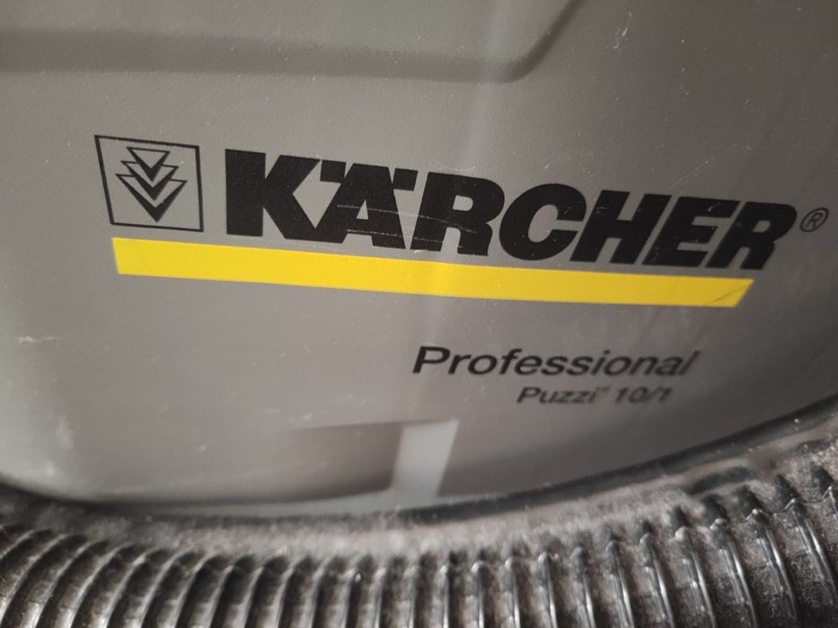 Моющий пылесос Karcher С гарантией