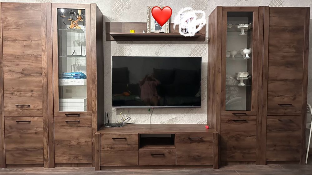 Шкаф-горка в зал