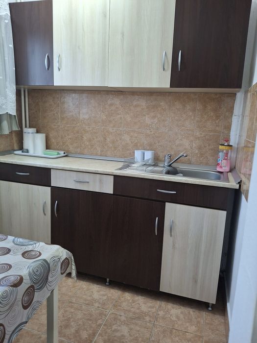Închiriez garsonieră str Vladeasa