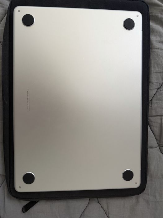 Macbook air m2 256