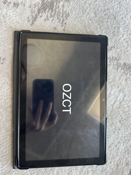 planshet qora rangda dryarli ishlatilmagan