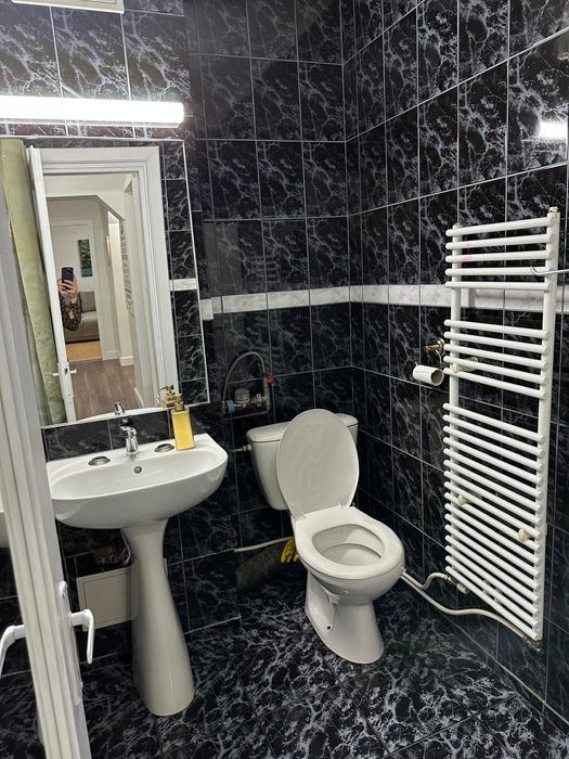 Apartament camere de vanzare