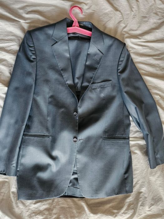 Продам праздничные костюмы