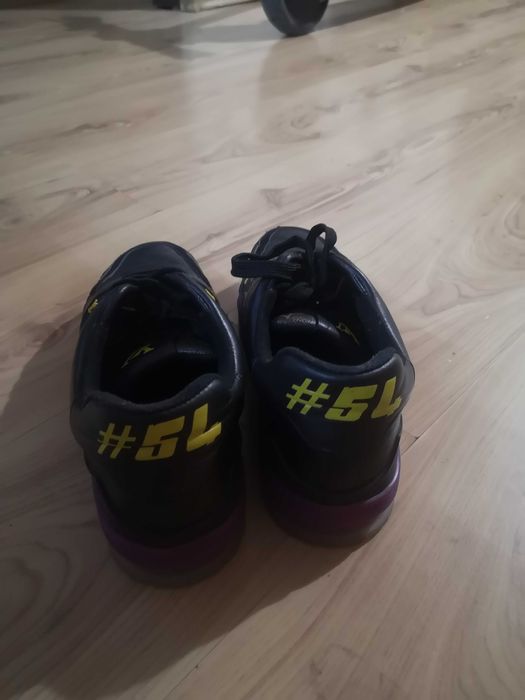 Adidasi luis vitton 42