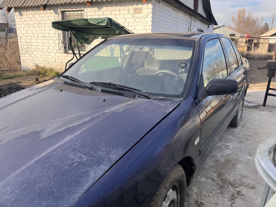 Ниссан премера..