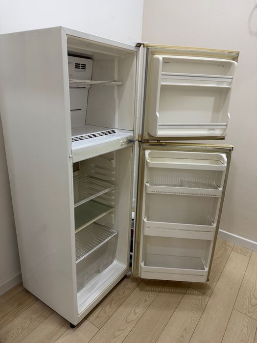 Холодильник продам