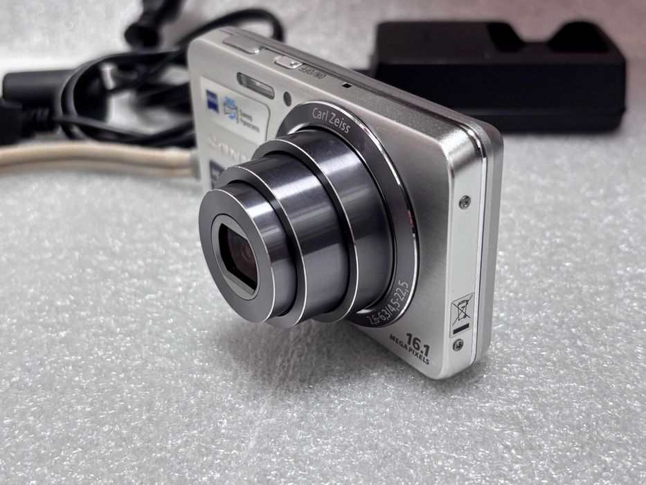 Цифров Фотоапарат Sony Cyber-shot DSC-W630