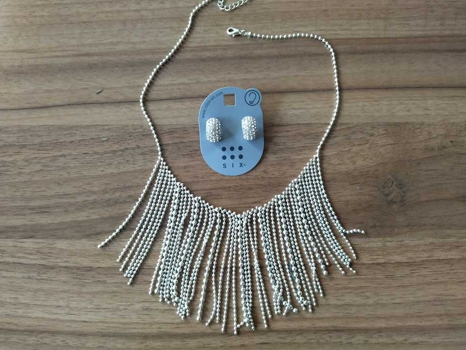 Колие и обеци- имитация на сребро