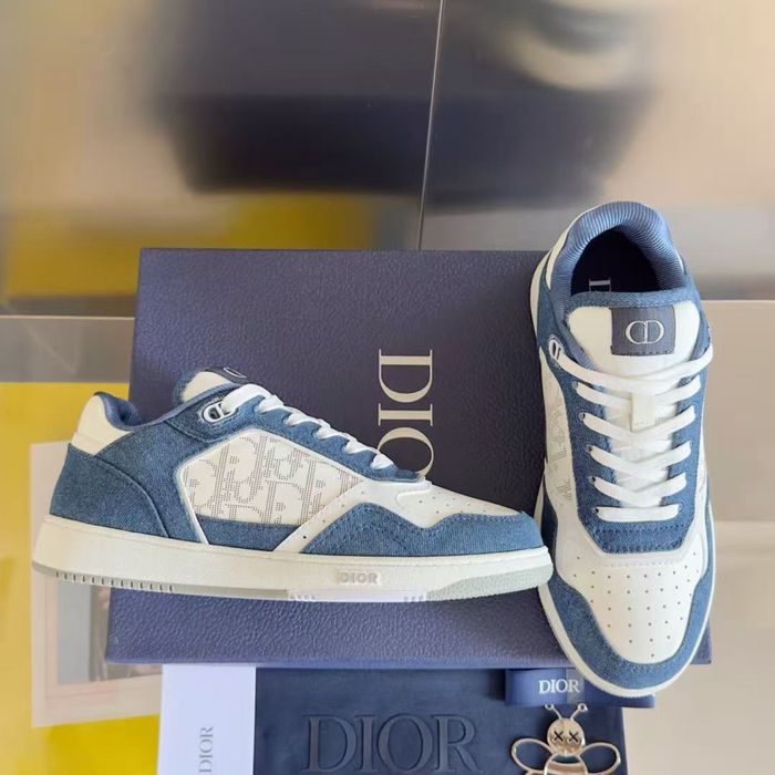 Dior 42 размер ест кожа без кутия