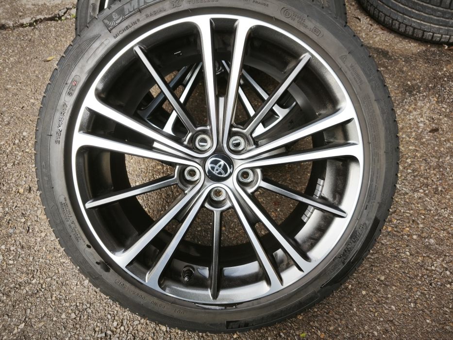 17" оригинални алуминиеви джанти за Subaru/Toyota.