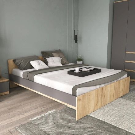 Двуспальная кровать