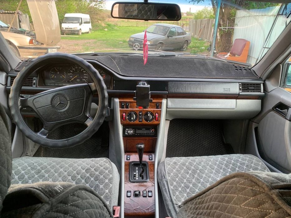 Продам срочно Мерседес чистая ешка