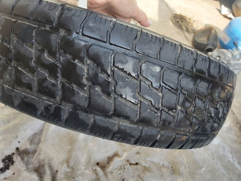 Продаю резину б/у.