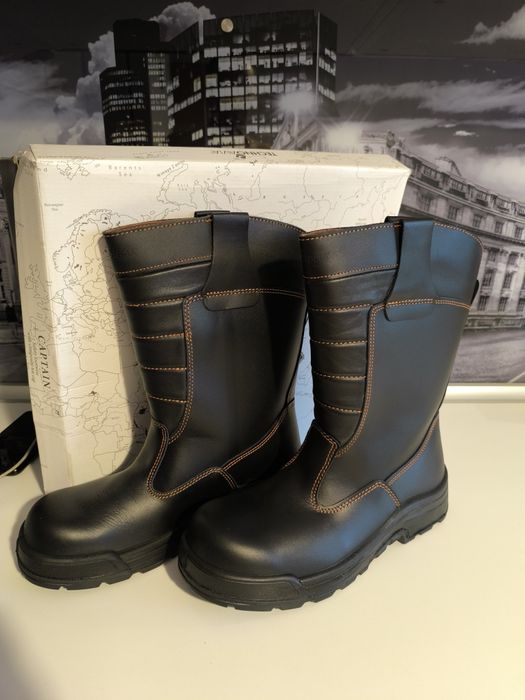 Продам сапоги мужские