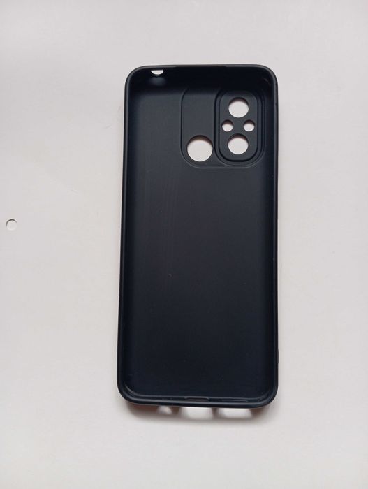 Redmi 12C 64 / 6 Gb с протектори и зарядно като нов