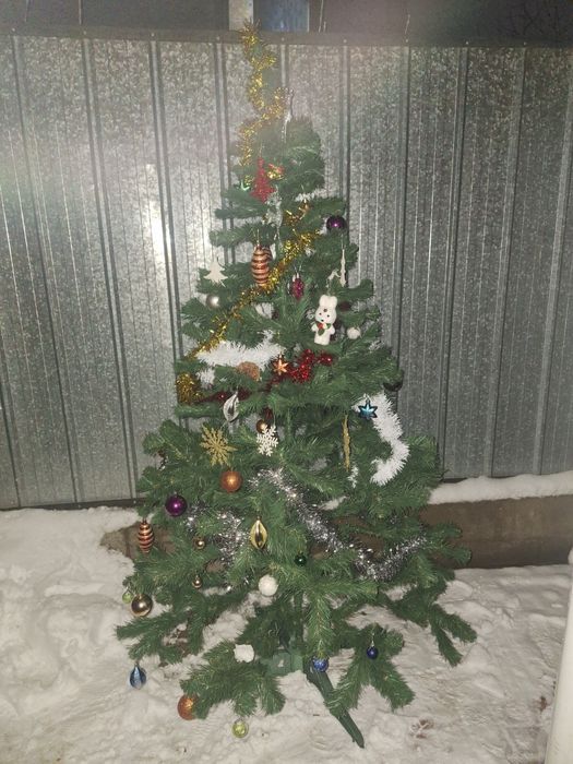 Искусственная ёлка