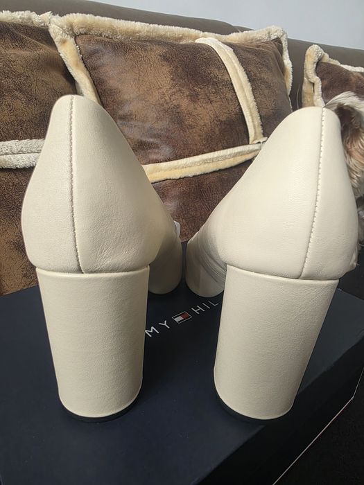 Pantofi Piele Tommy Hilfinger Noi