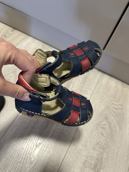 Продам ортопедические сандали