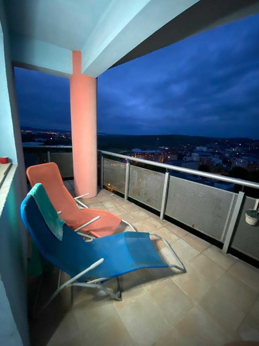 Inchiriez Apartament 2 camere-64 MP