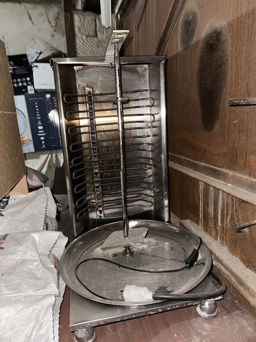 Продам грильницу для донера.